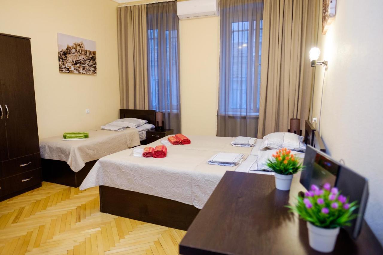 Apartment Rome Tbilisi Esterno foto